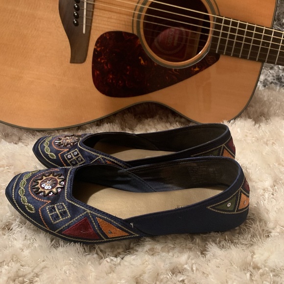 Shoes - Predictions flats super cool size 8 gently loved!
